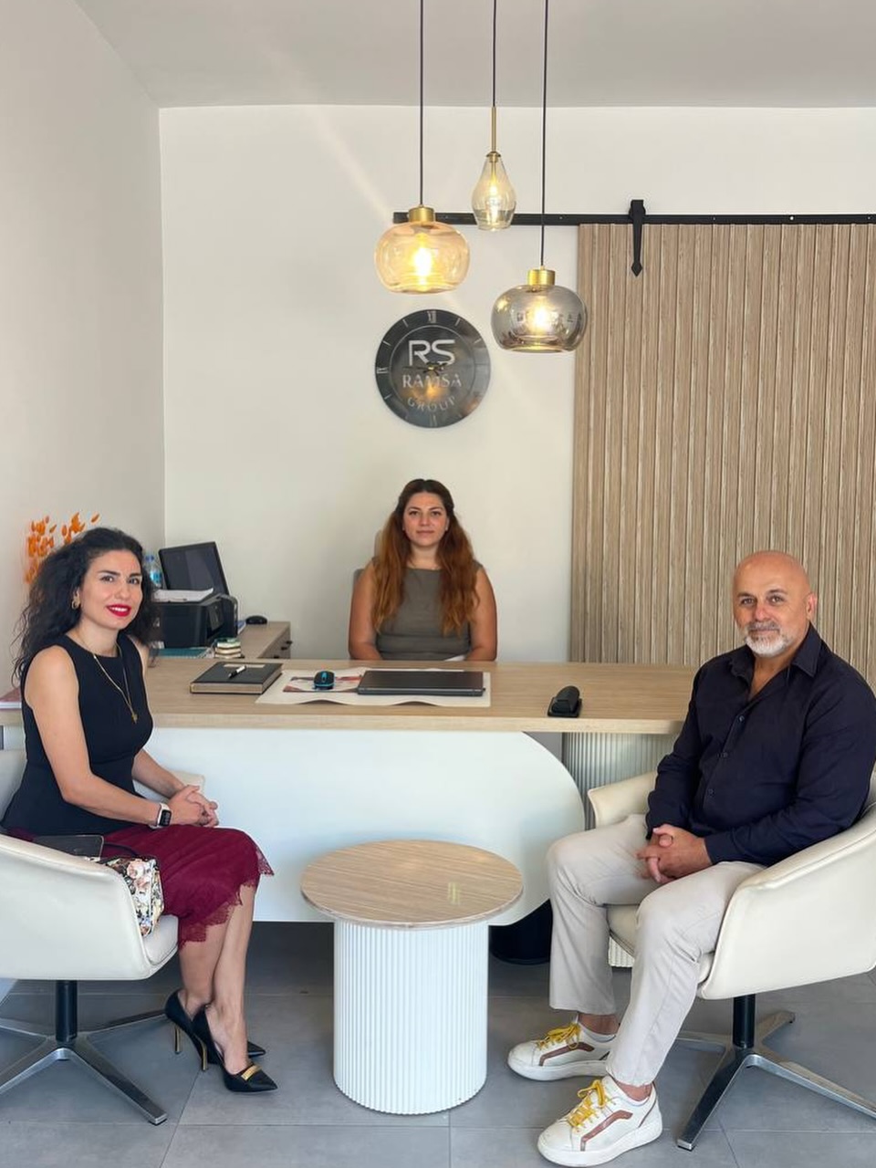 Sosyal Hizmet Merkezi Müdürü Gözde Çiçek’ten Ramsa Klinik’e Ziyaret